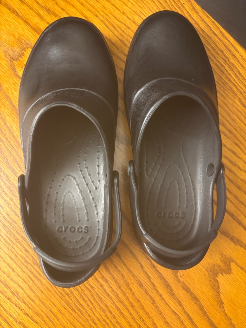 Crocs black comfort clogs slippers shoes sz 6 women’s - Picture 3 of 7